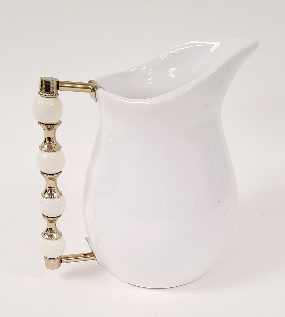 Clear Pitcher with Gold Trim – Classic Touch Decor